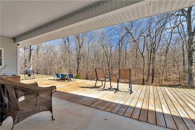 16116 Pin Oak Road, Fayetteville, AR 72704