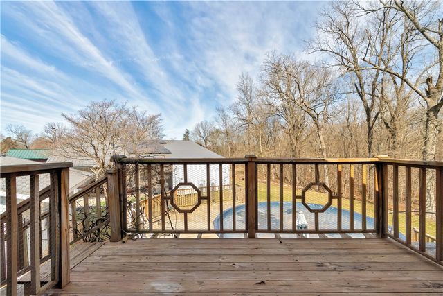 16116 Pin Oak Road, Fayetteville, AR 72704