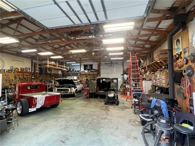 16116 Pin Oak Road, Fayetteville, AR 72704