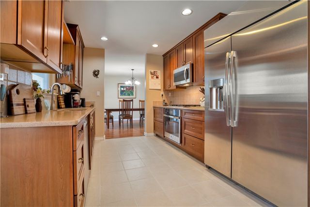 16116 Pin Oak Road, Fayetteville, AR 72704