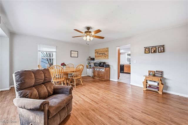 560 Beverly Hills Drive, Youngstown, OH 44505