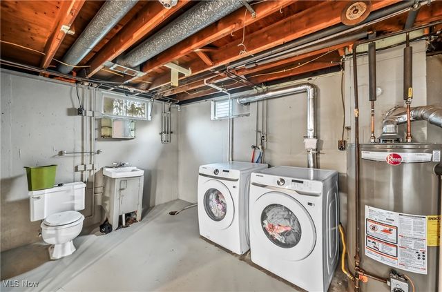 560 Beverly Hills Drive, Youngstown, OH 44505