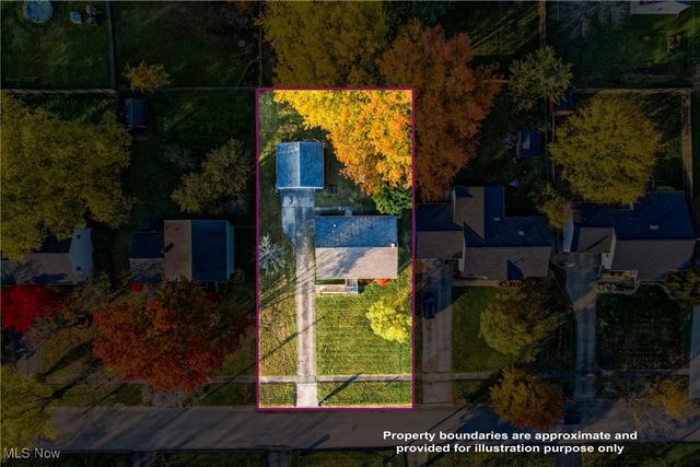 560 Beverly Hills Drive, Youngstown, OH 44505