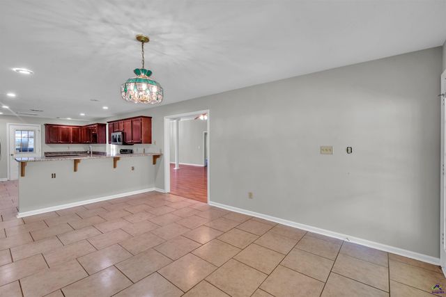104 Sycamore Road, Kathleen, GA 31047