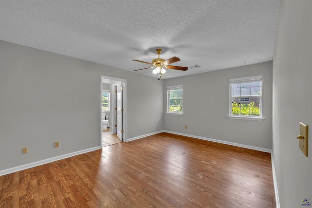 104 Sycamore Road, Kathleen, GA 31047