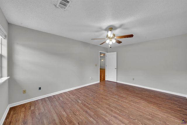 104 Sycamore Road, Kathleen, GA 31047