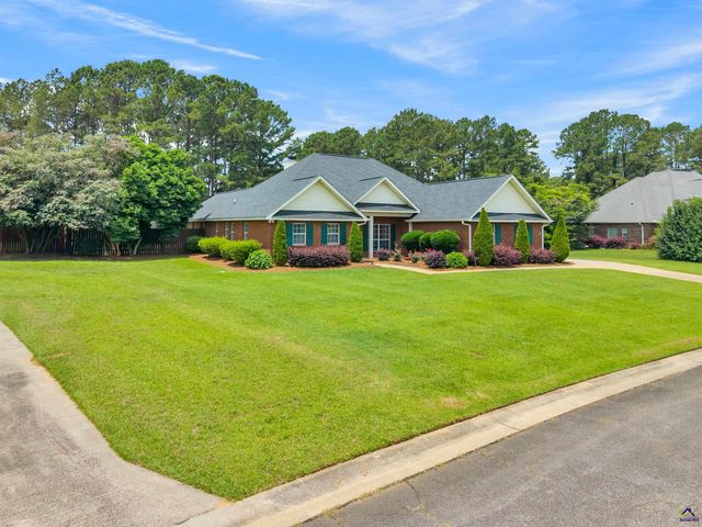 104 Sycamore Road, Kathleen, GA 31047
