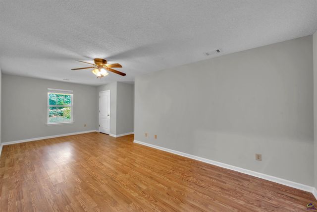 104 Sycamore Road, Kathleen, GA 31047