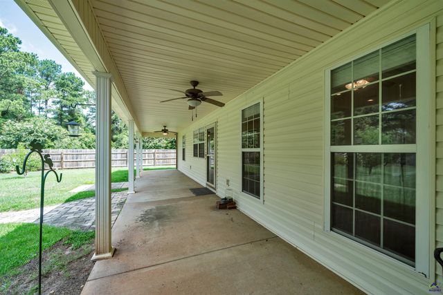 104 Sycamore Road, Kathleen, GA 31047