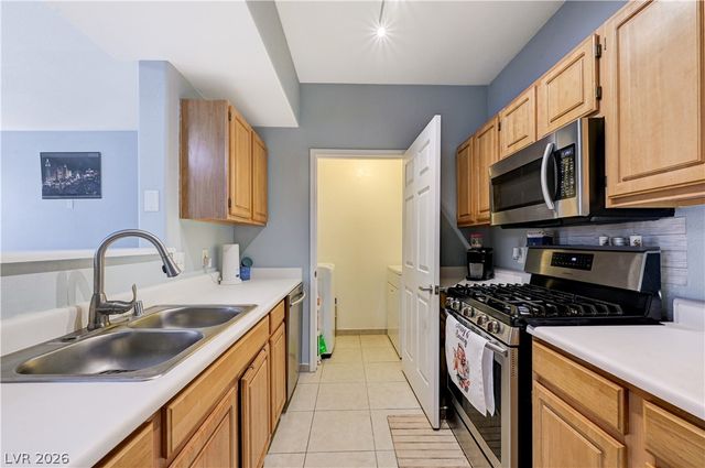 8555 West Russell Road 1017, Las Vegas, NV 89113