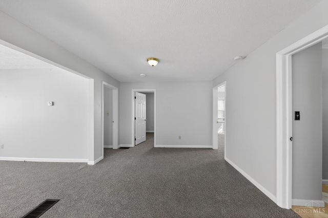 430 Mary Lane, South Lebanon, OH 45065