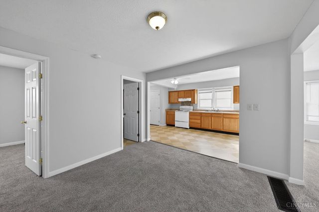 430 Mary Lane, South Lebanon, OH 45065