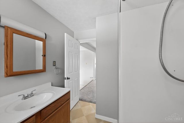 430 Mary Lane, South Lebanon, OH 45065