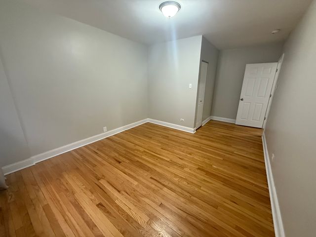 104 Lincoln Avenue 1E, Riverside, IL 60546