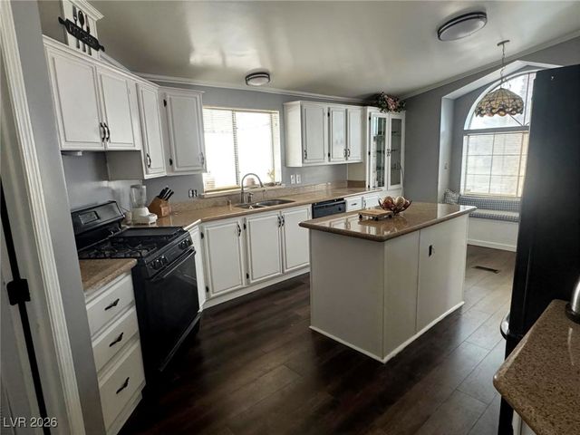 3603 Huerta Drive, Las Vegas, NV 89121