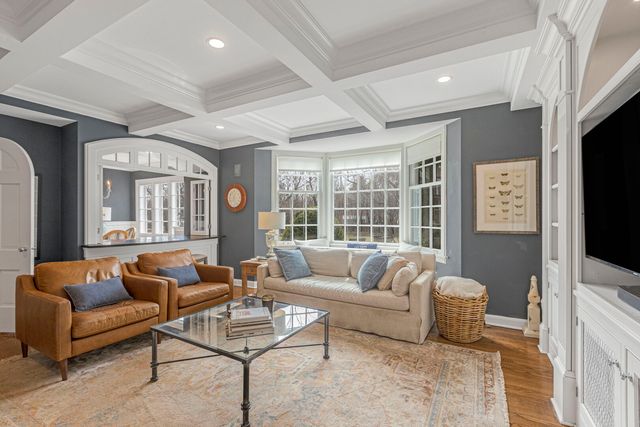 965 Castlegate Court, Lake Forest, IL 60045