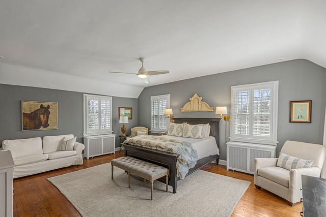 965 Castlegate Court, Lake Forest, IL 60045