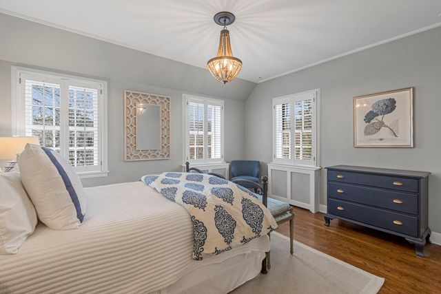 965 Castlegate Court, Lake Forest, IL 60045