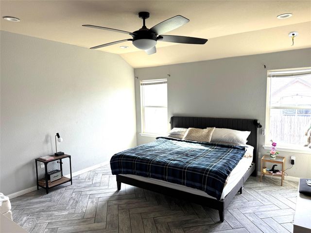 149 Dusky Thrush DR, Kyle, TX 78640