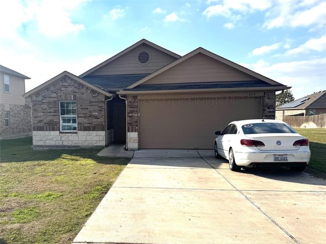 149 Dusky Thrush DR, Kyle, TX 78640