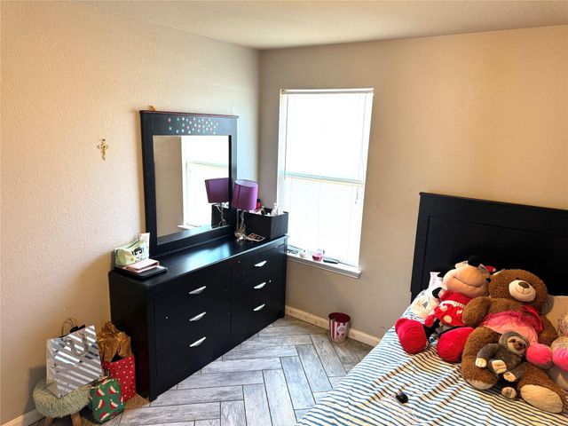 149 Dusky Thrush DR, Kyle, TX 78640