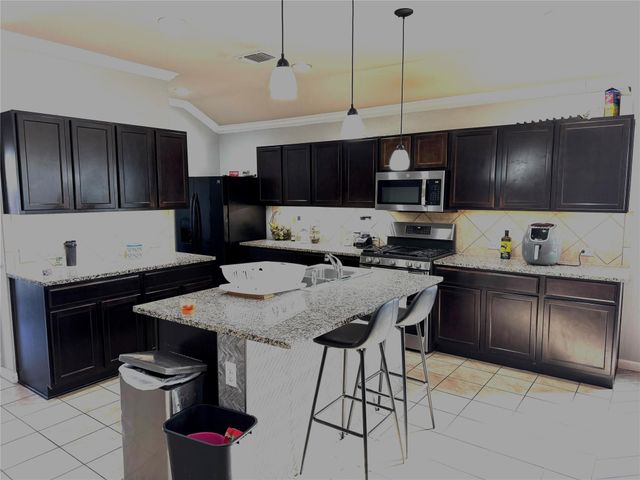 149 Dusky Thrush DR, Kyle, TX 78640