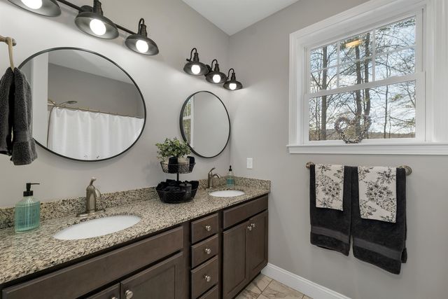 50 Madison Way, Loudon, NH 03307