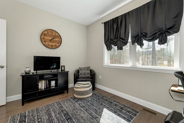 50 Madison Way, Loudon, NH 03307