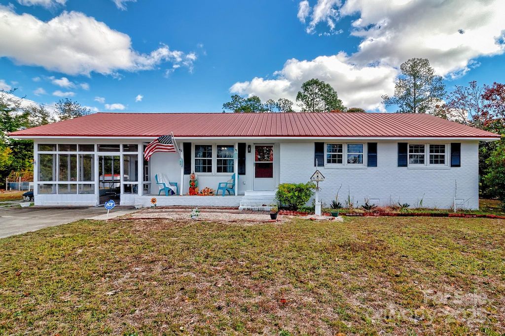 2774 Lockhart Road, Kershaw, SC 29067