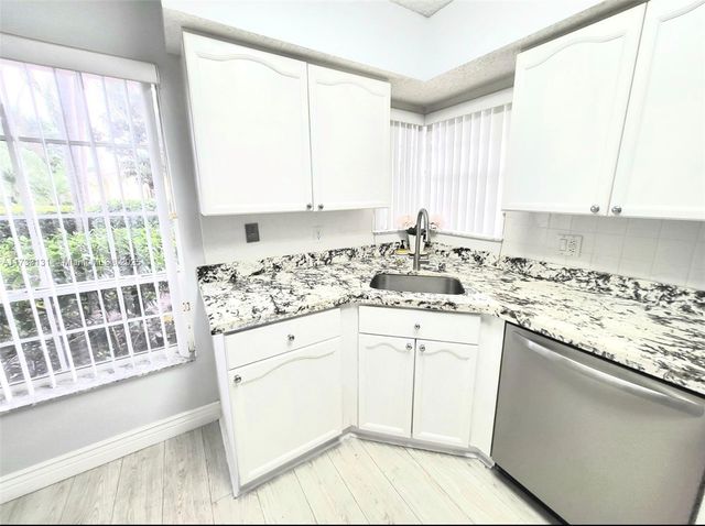 17286 Boca Club Blvd 2108, Boca Raton, FL 33487