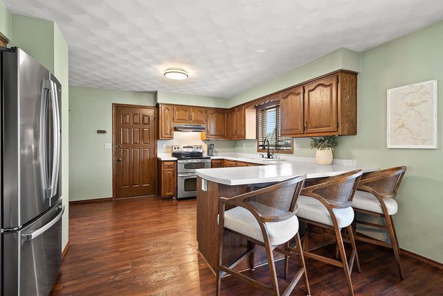 W2251 PINE LANE, Freedom, WI 54130