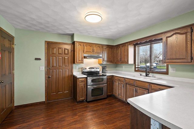 W2251 PINE LANE, Freedom, WI 54130