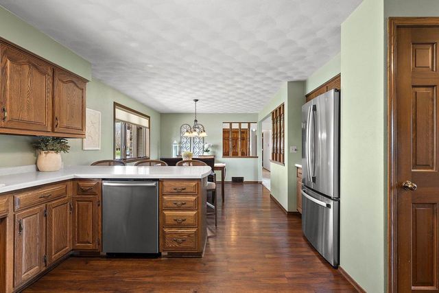 W2251 PINE LANE, Freedom, WI 54130