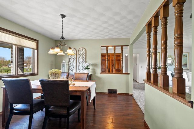 W2251 PINE LANE, Freedom, WI 54130
