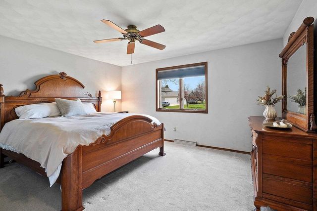 W2251 PINE LANE, Freedom, WI 54130