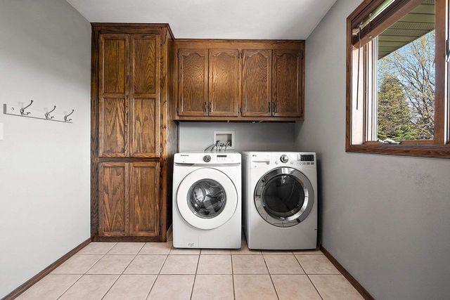 W2251 PINE LANE, Freedom, WI 54130