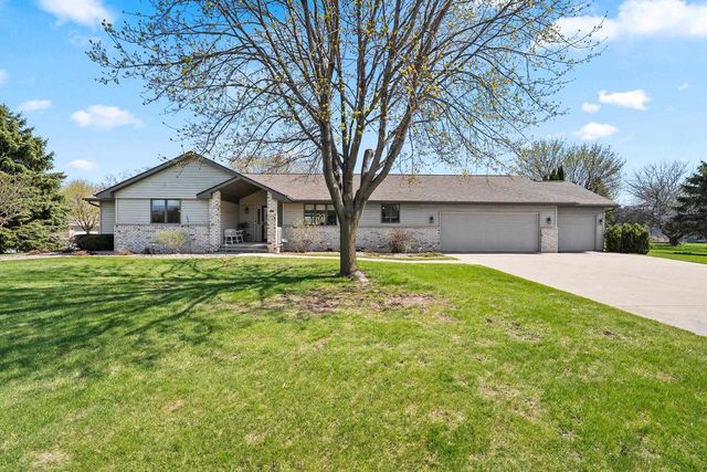 W2251 PINE LANE, Freedom, WI 54130