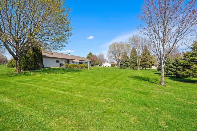 W2251 PINE LANE, Freedom, WI 54130