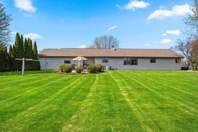 W2251 PINE LANE, Freedom, WI 54130
