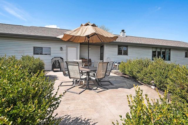 W2251 PINE LANE, Freedom, WI 54130
