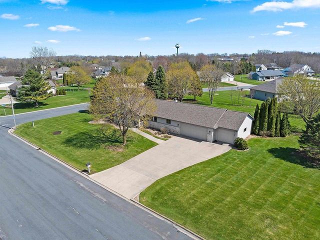 W2251 PINE LANE, Freedom, WI 54130