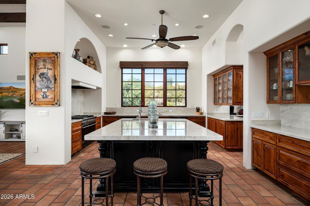 Image 10 of property listing at 37750 N 93RD Street, Scottsdale, AZ 85262