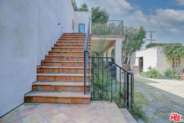 10567 Ayres Avenue, Los Angeles, CA 90064