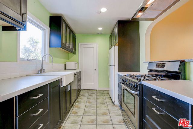 10567 Ayres Avenue, Los Angeles, CA 90064