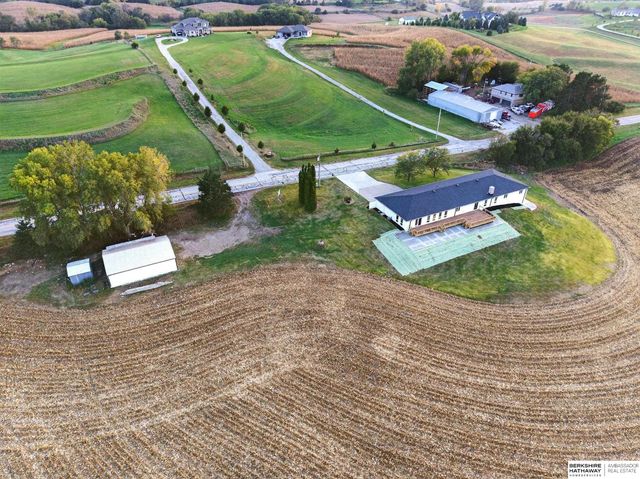 22718 Angus Road, Gretna, NE 68154