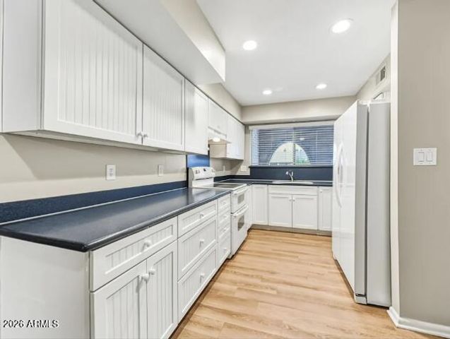 4206 W EVA Street, Phoenix, AZ 85051