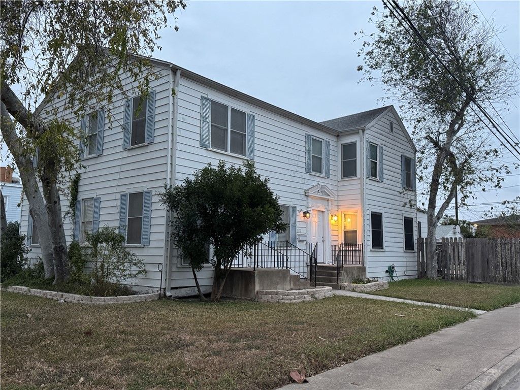 118 Cole St, Corpus Christi, TX 78404 — exterior
