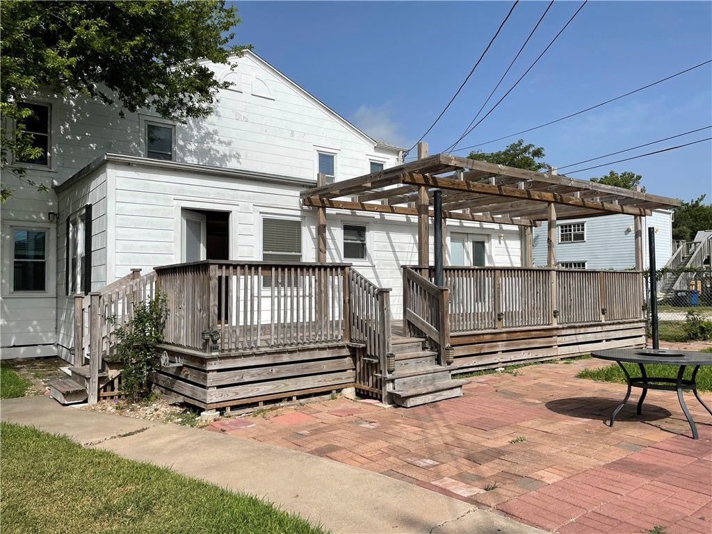 118 Cole St, Corpus Christi, TX 78404 — photo 3