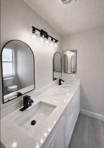 4911 E Fallen Bough Drive, Houston, TX 77041