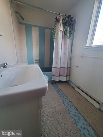 108 JULIUSTOWN RD, Browns Mills, NJ 08015
